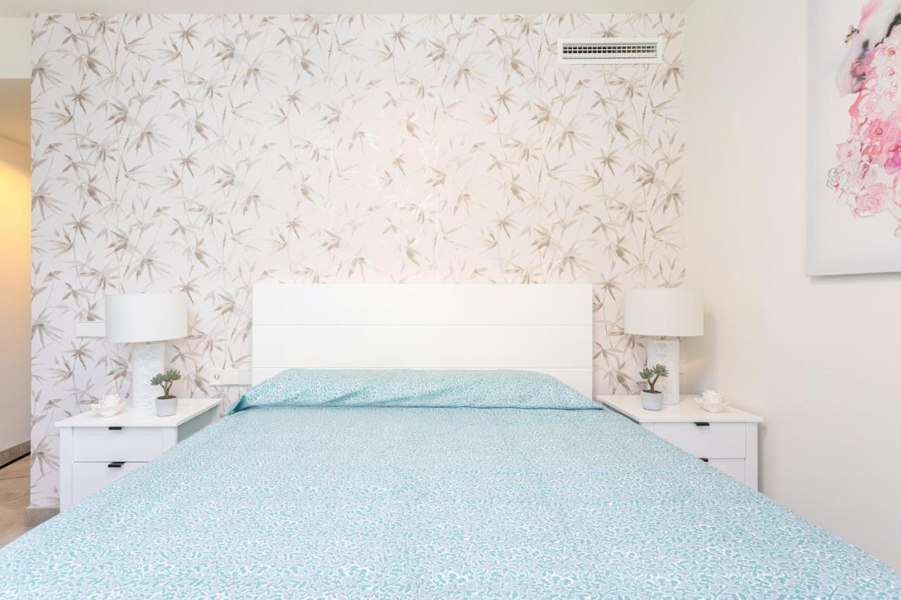 Blue Infinity Luxury Apartment By Ghr Rentals Estepona Luaran gambar
